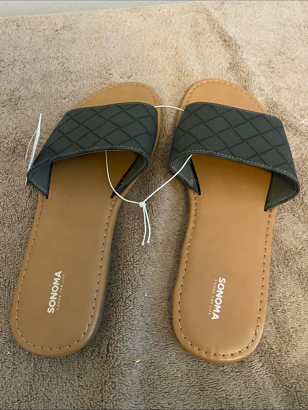 Sandals - Picture 3 of 5